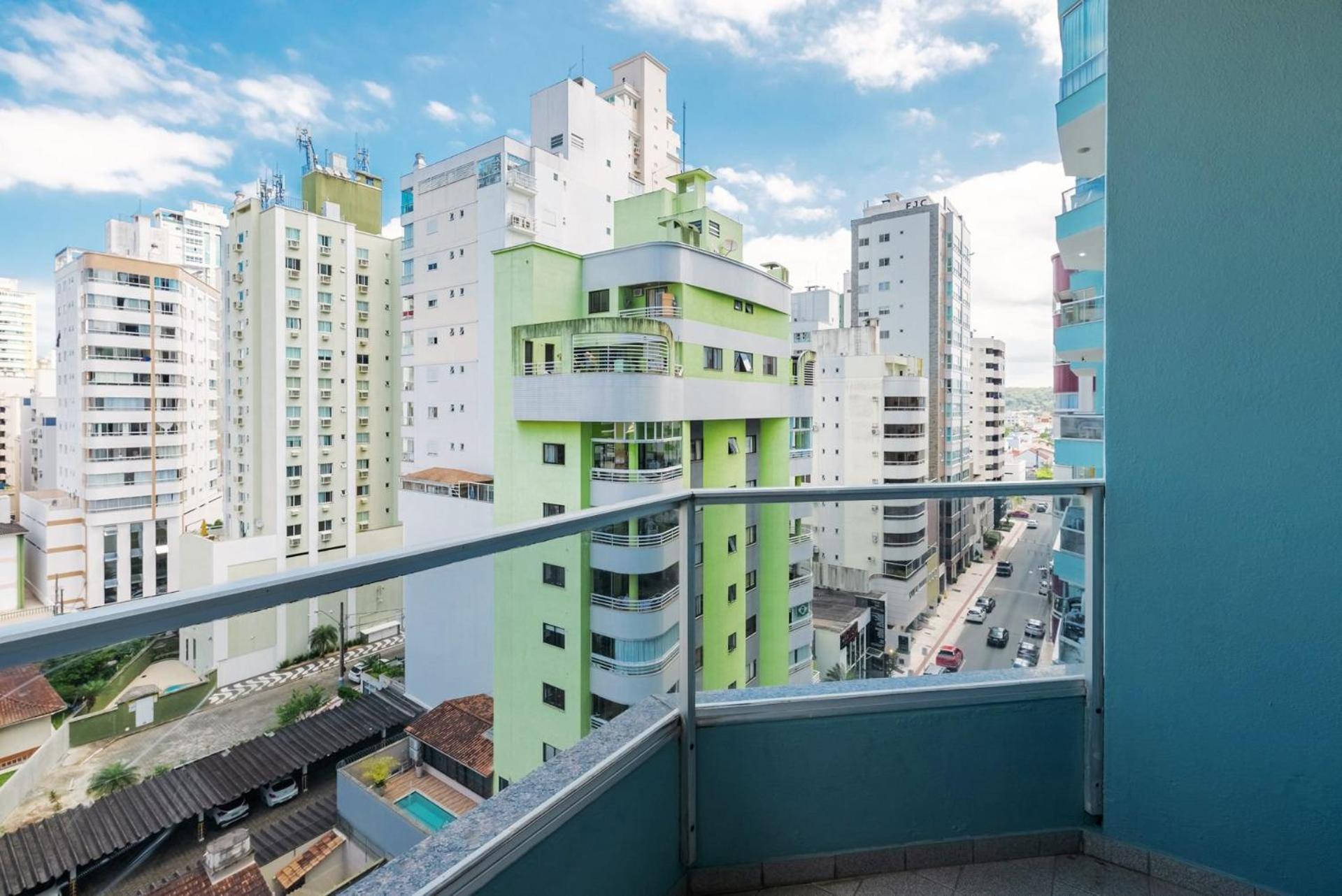 Apto Com Varanda 400m Do Mar B Camboriú Rft505 Apartamento